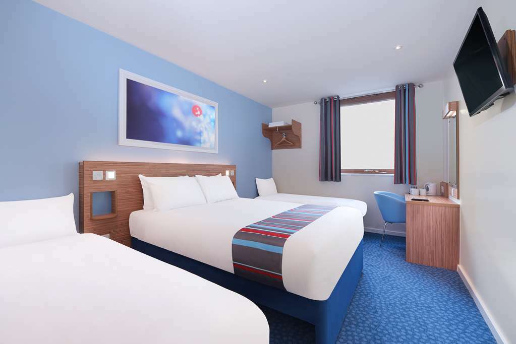 Travelodge Pembroke Dock Δωμάτιο φωτογραφία